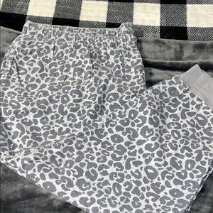 Old Navy Leopard Print Pajama Pants